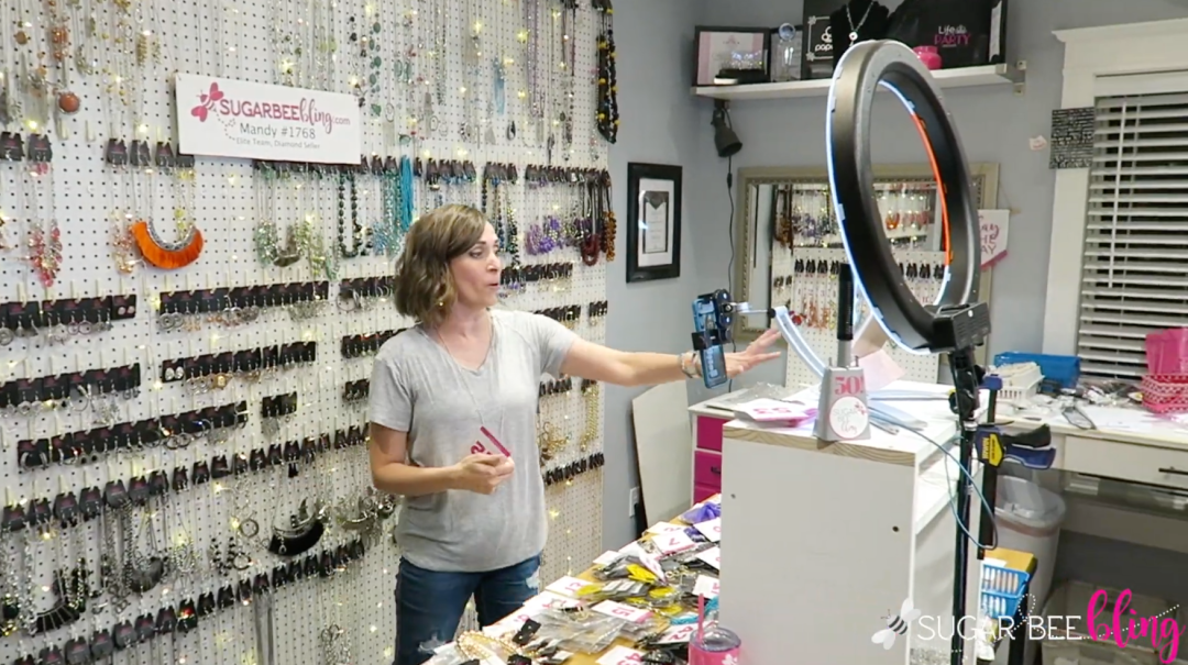 硅谷直播带货元年：巨头集体下场，搬运中国模式，分阵营厮杀