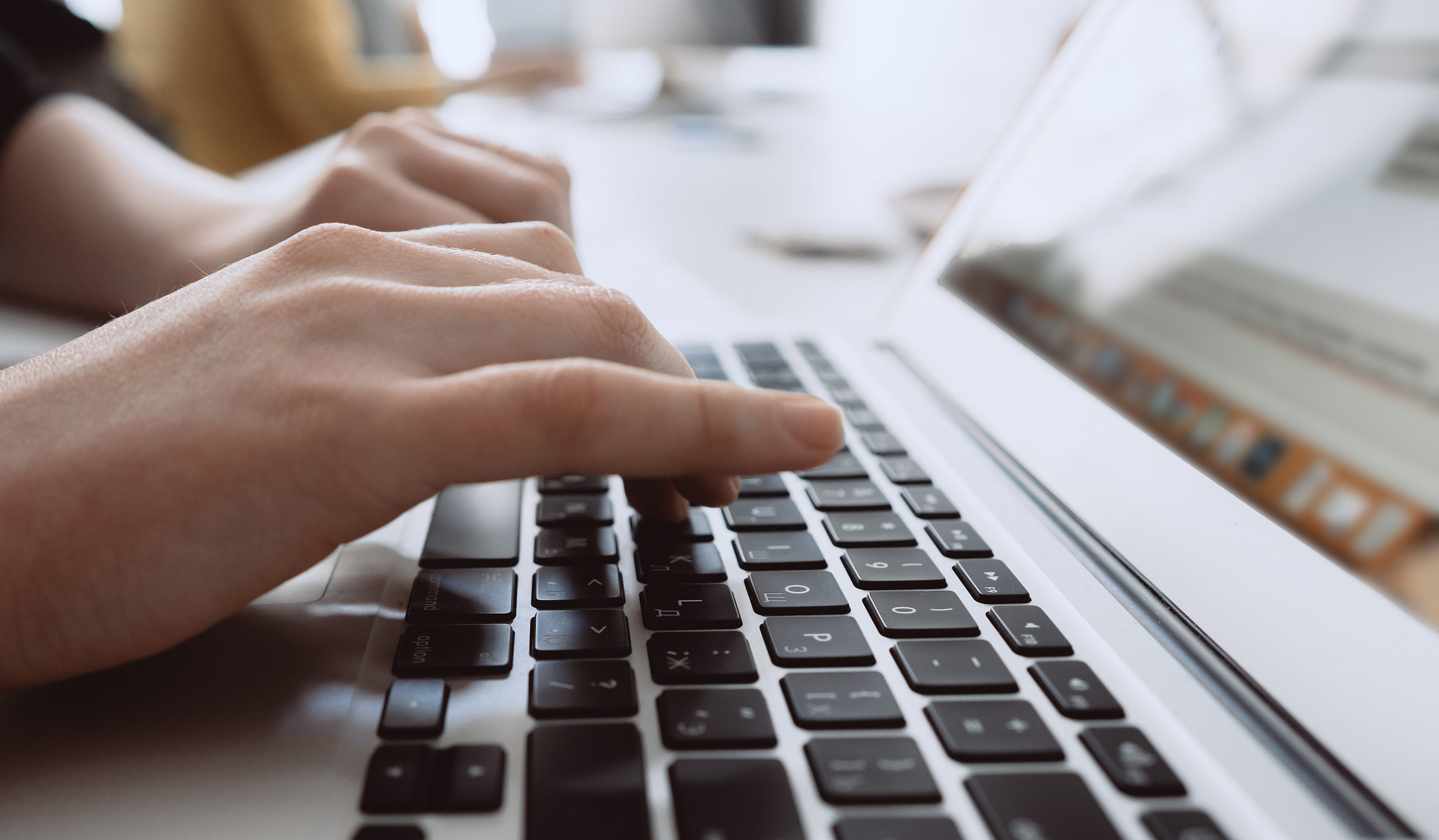 哪有什么“科普新媒体”，全都是“科学说书人”