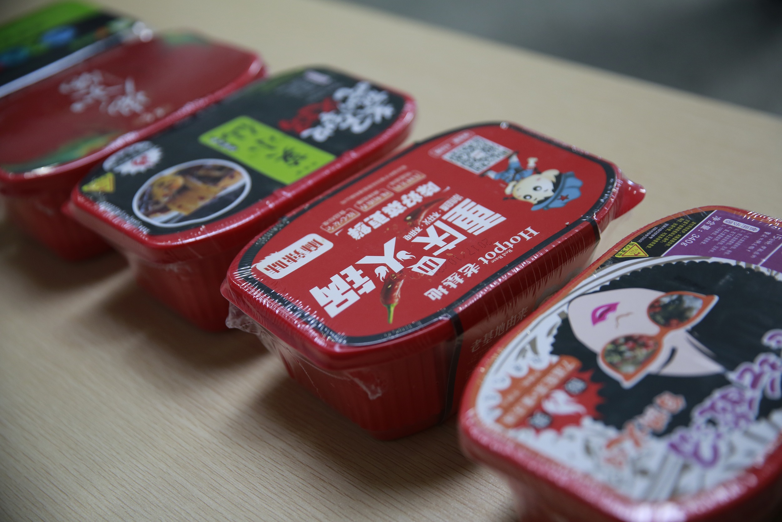 比外卖都贵，自热火锅有没有未来？