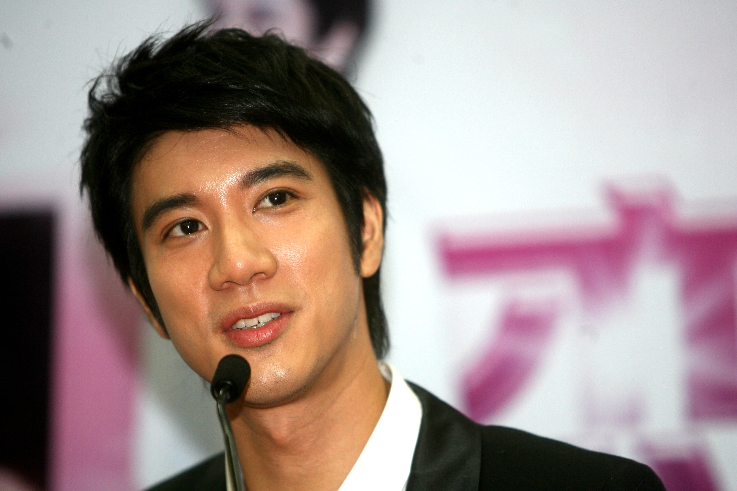 王力宏，花田里犯下许多错