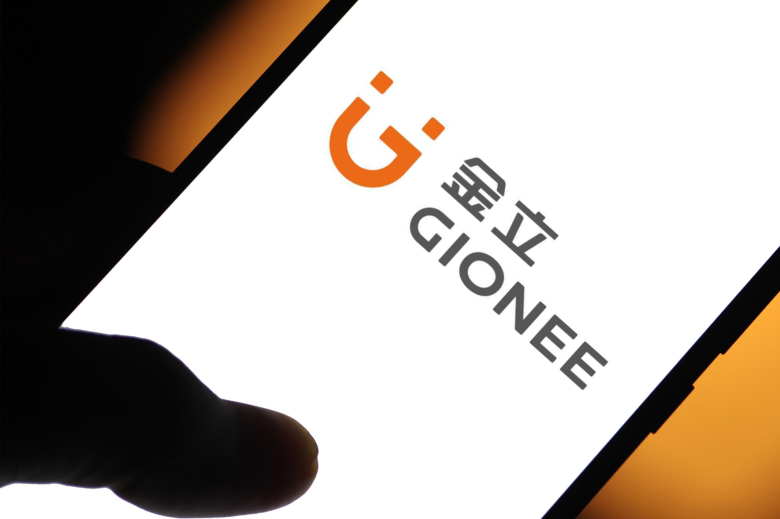 再添被执行信息，什么是压垮金立手机的最后一根稻草？