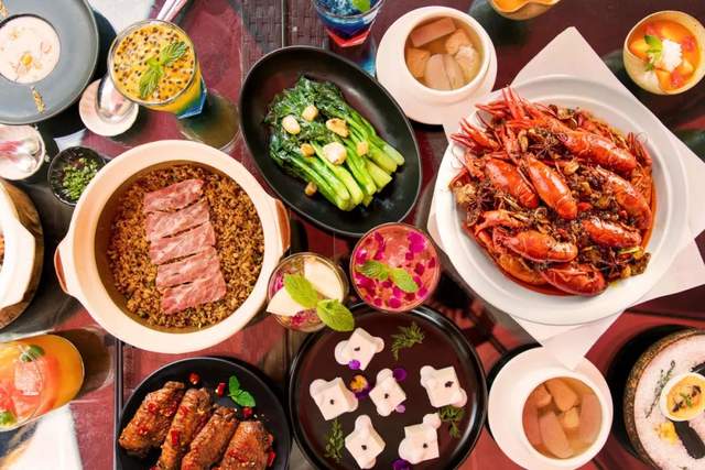 2021餐饮界四大流量天王逆袭记：商业地产里长满钮祜禄·小吃店