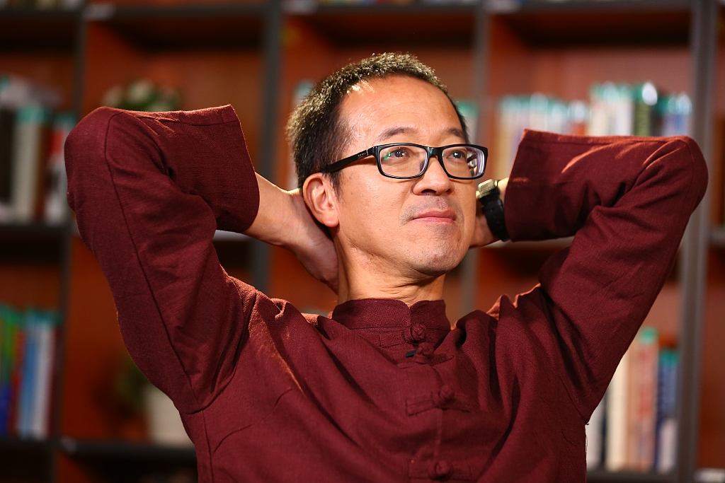 俞敏洪不如去请张同学