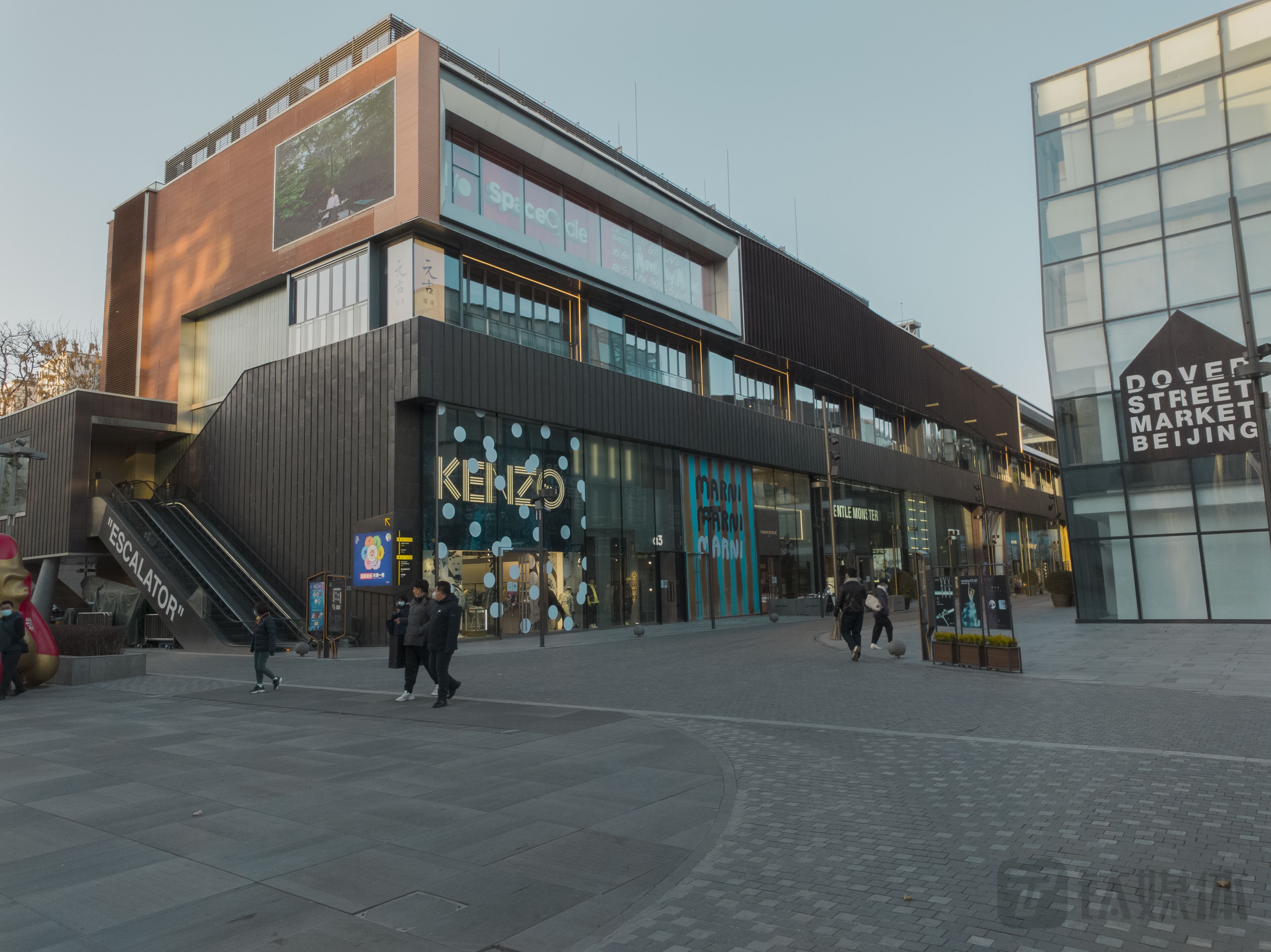 Xperia Pro-I 超广角样张