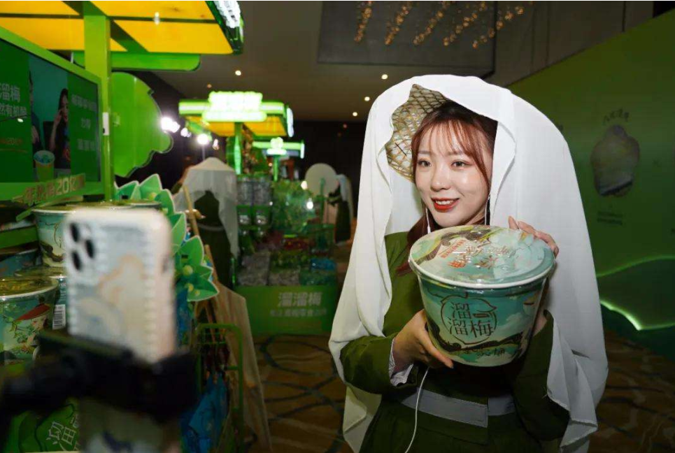 谁能撑起休闲零食的大生意？