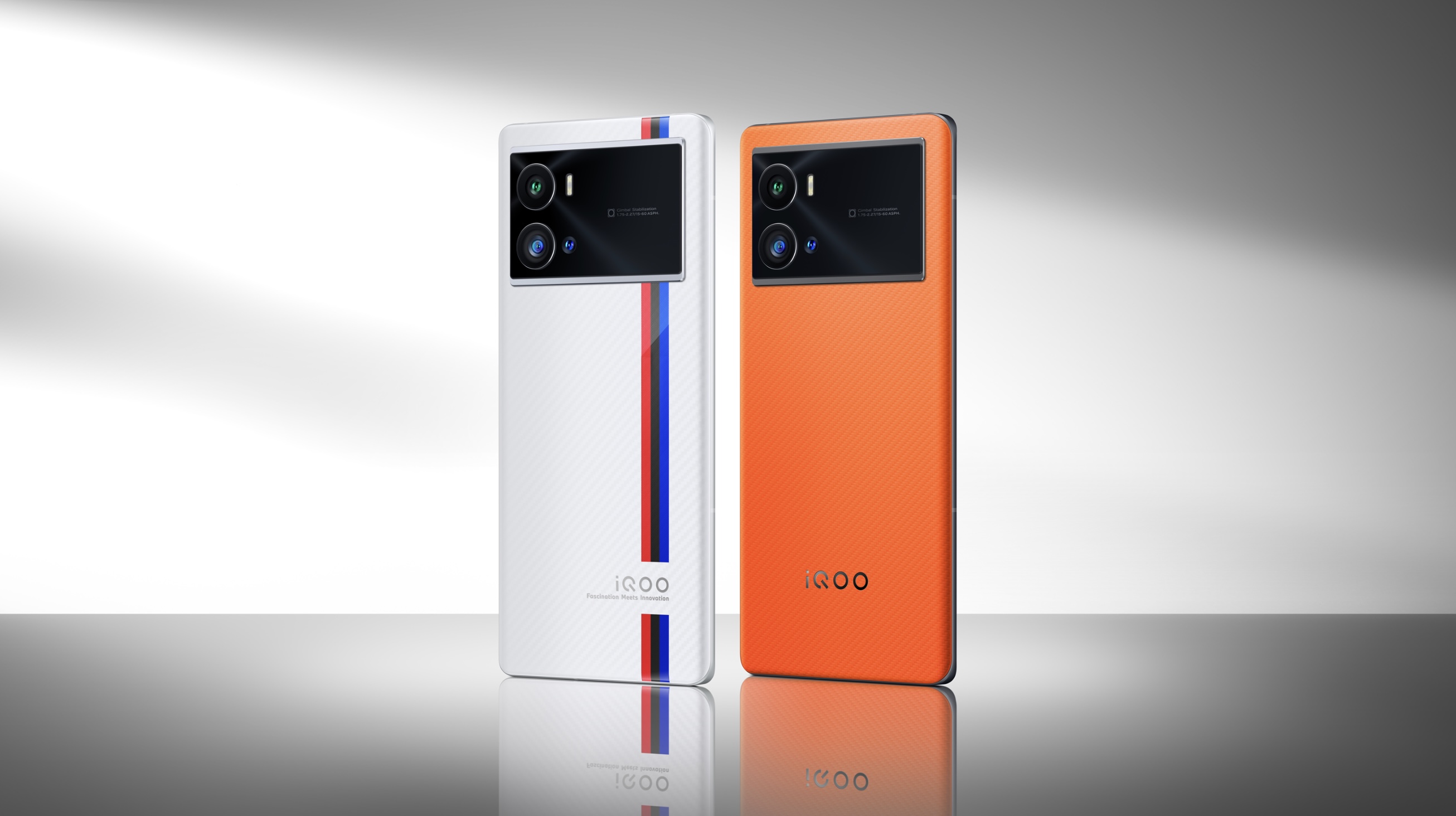 iQOO 9系列发布，搭载骁龙8，综合提升旗舰高度 | 钛快讯