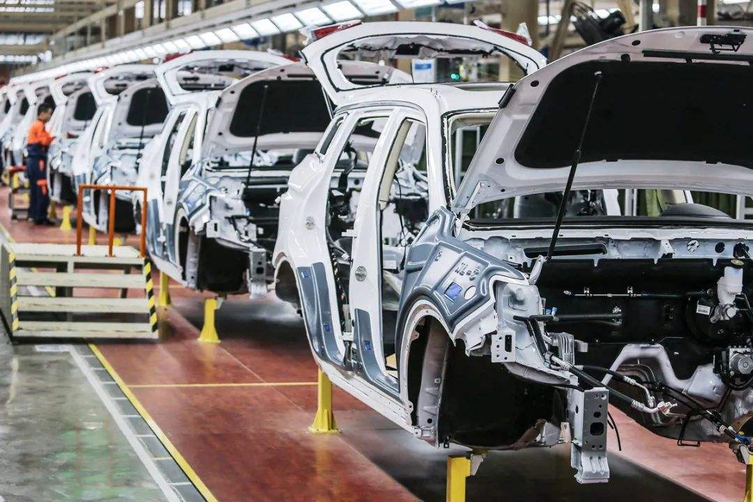 【钛晨报】国家统计局发布五月经济数据；微软公司将于6月15日永久关闭IE浏览器；百度打算卖掉爱奇艺股份？爱奇艺回应：消息不实纯属谣言