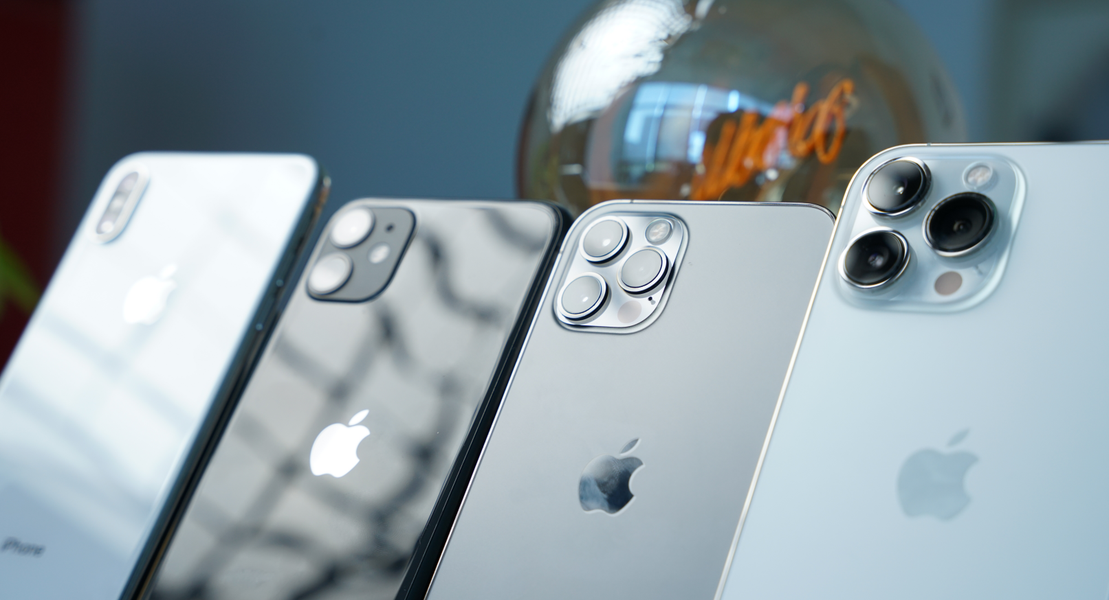 跨度四年的横评，告诉你iPhone到底是“稳定”还是“保守”