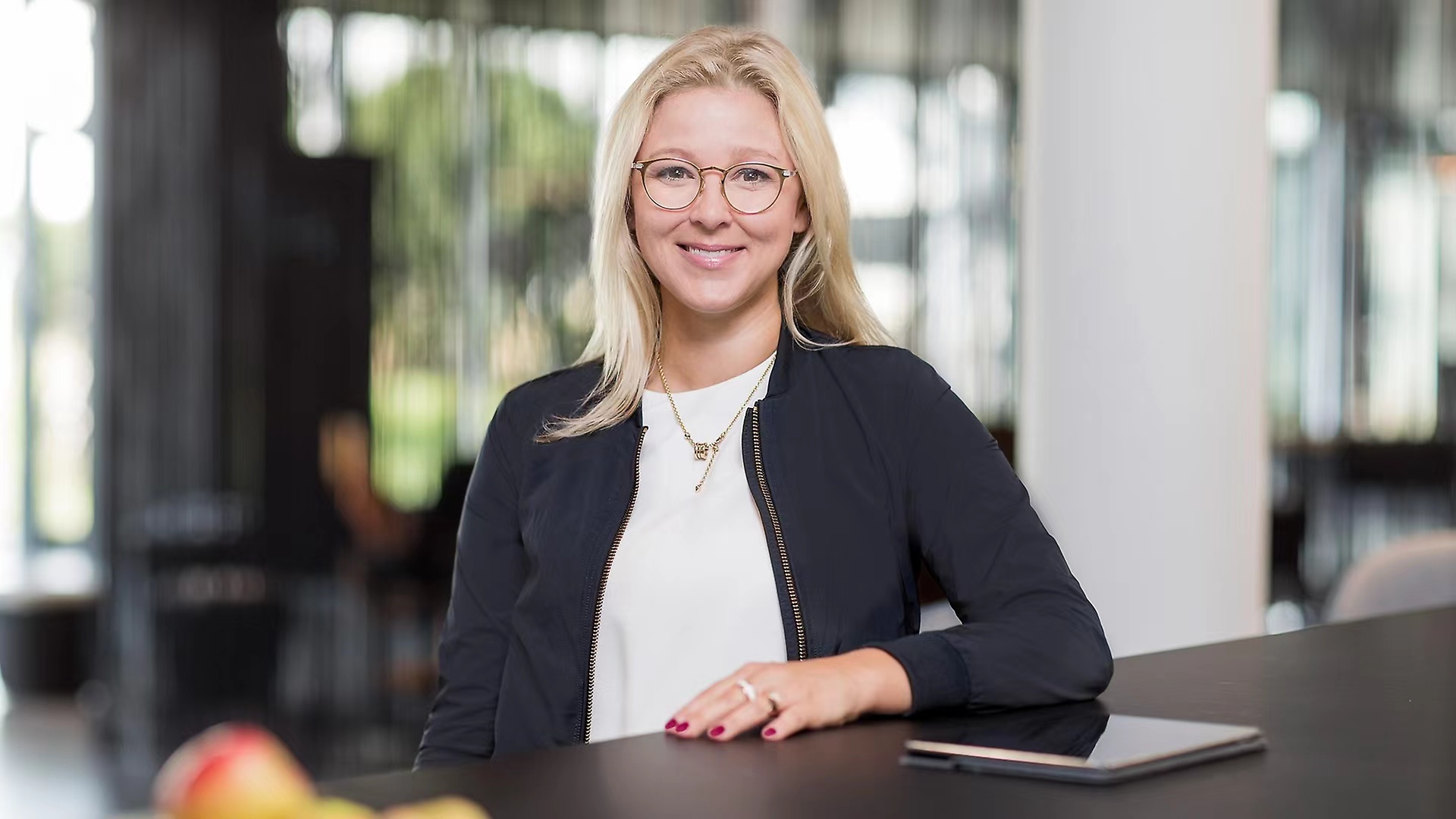 对话奔驰雅斯敏·艾希勒：AR/VR技术很重要，但不能完全信任