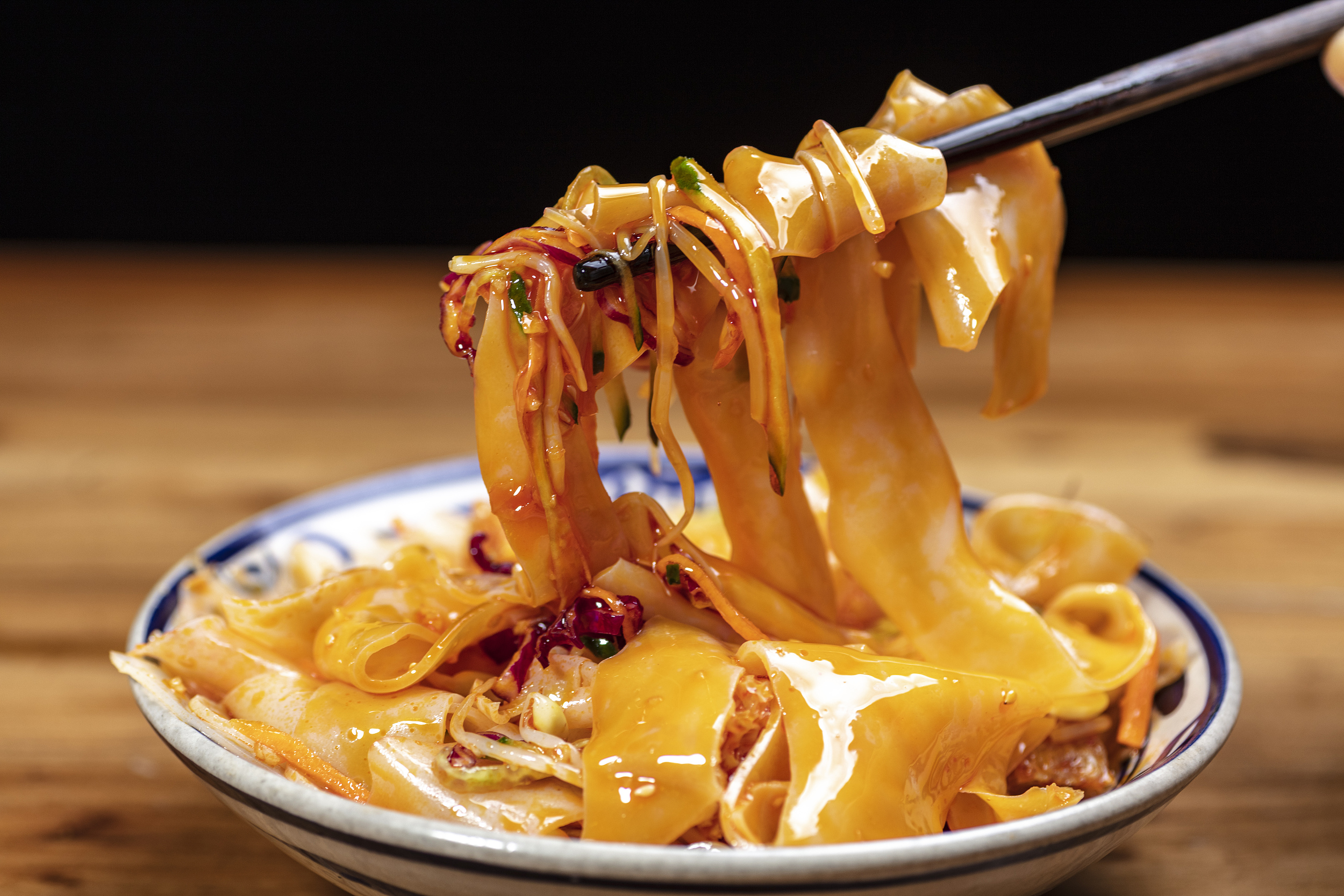 阿宽面皮冲击上市，新型方便食品胜局已定？