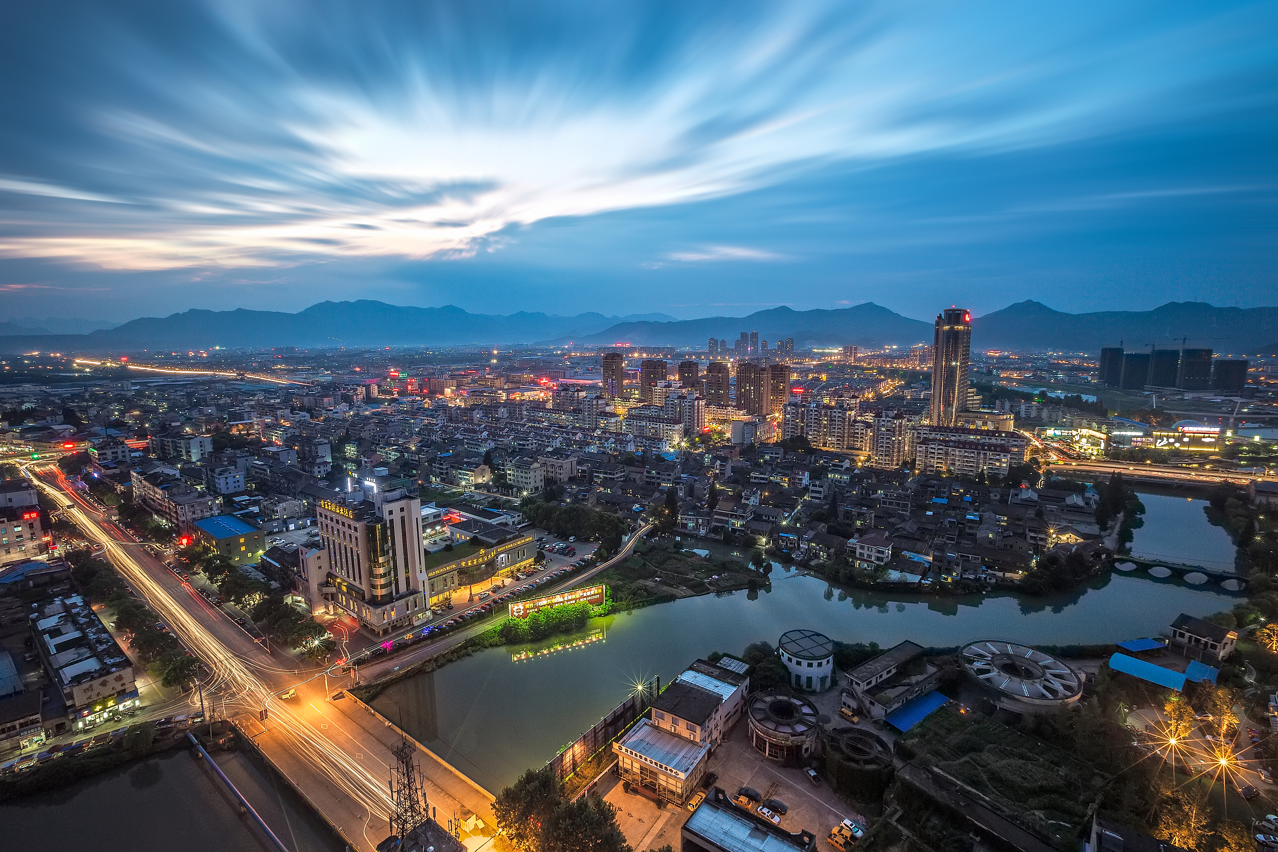 广东之后，该是浙江“补短板”了