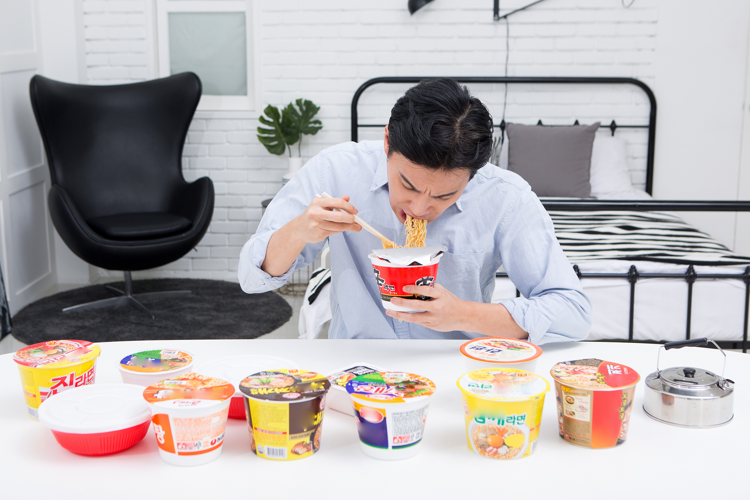 国产小众方便面，在夹缝中求生存