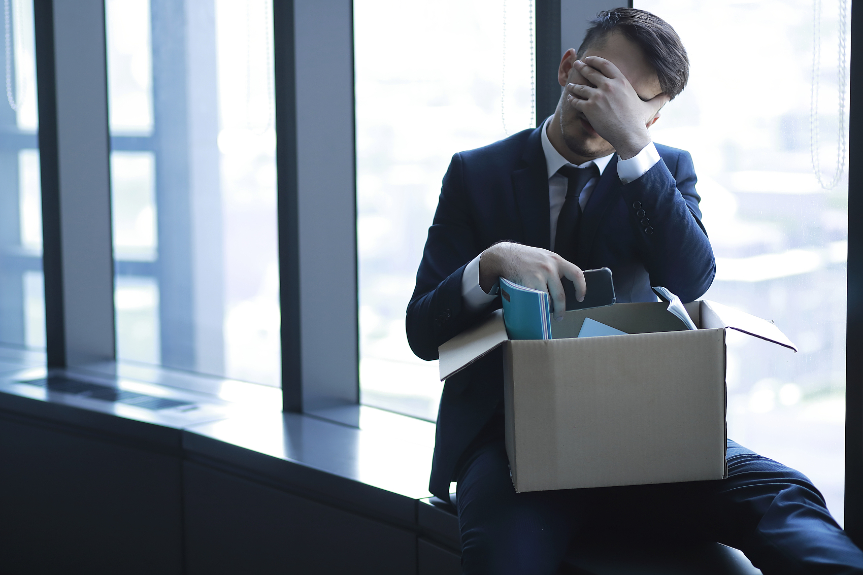 年底裁员，硬科技正在“挤泡沫”