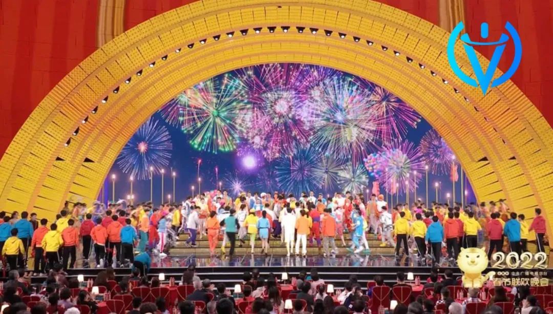 科技味春晚，人情味过年