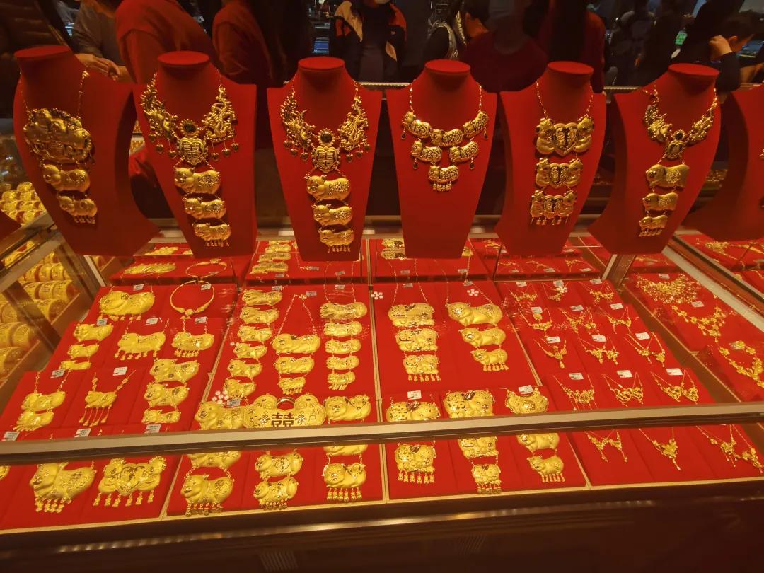 黄金市场里的“华强北”：我在深圳水贝做“淘金客”