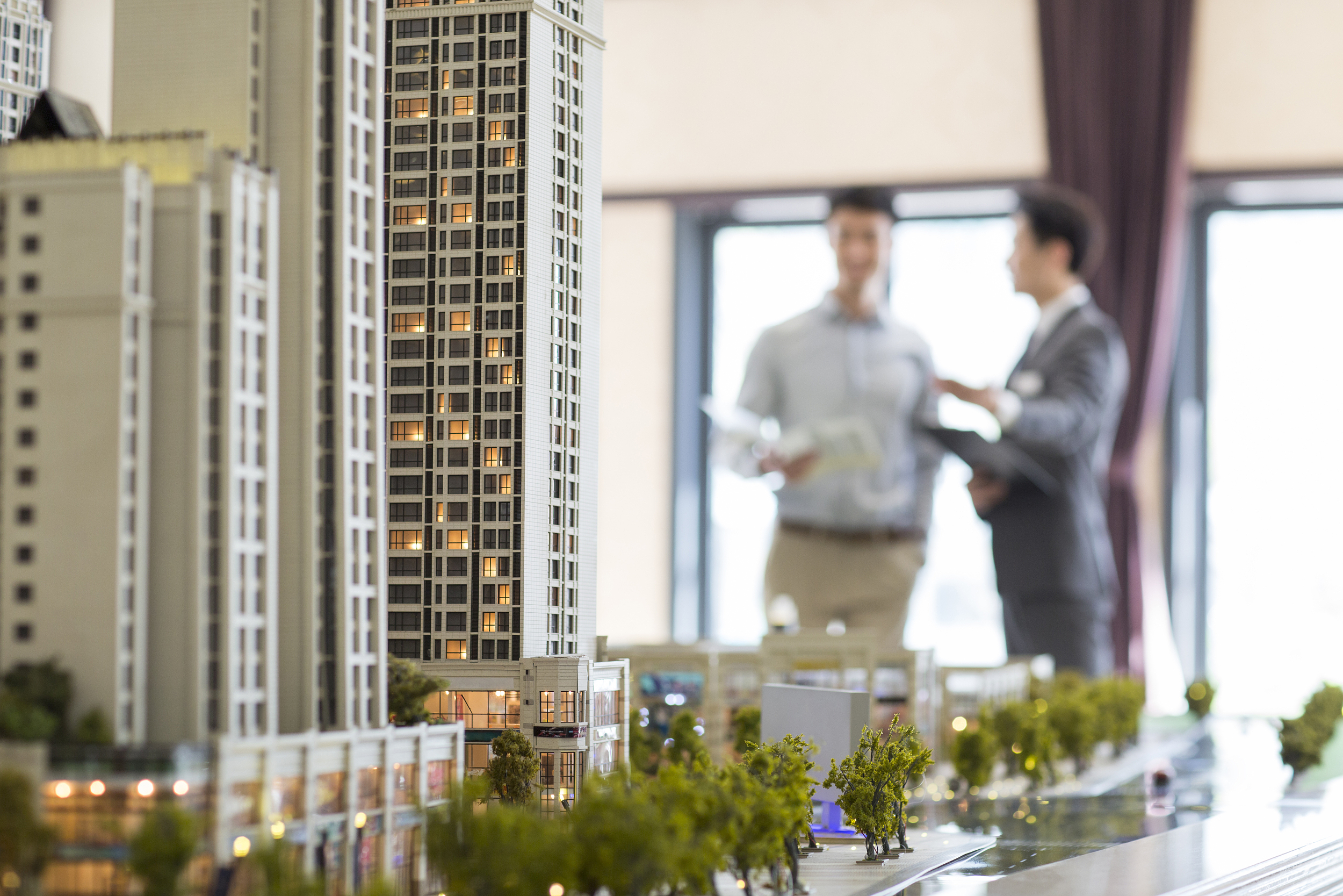 “漂一族”烦恼，家乡的房子还能买吗？