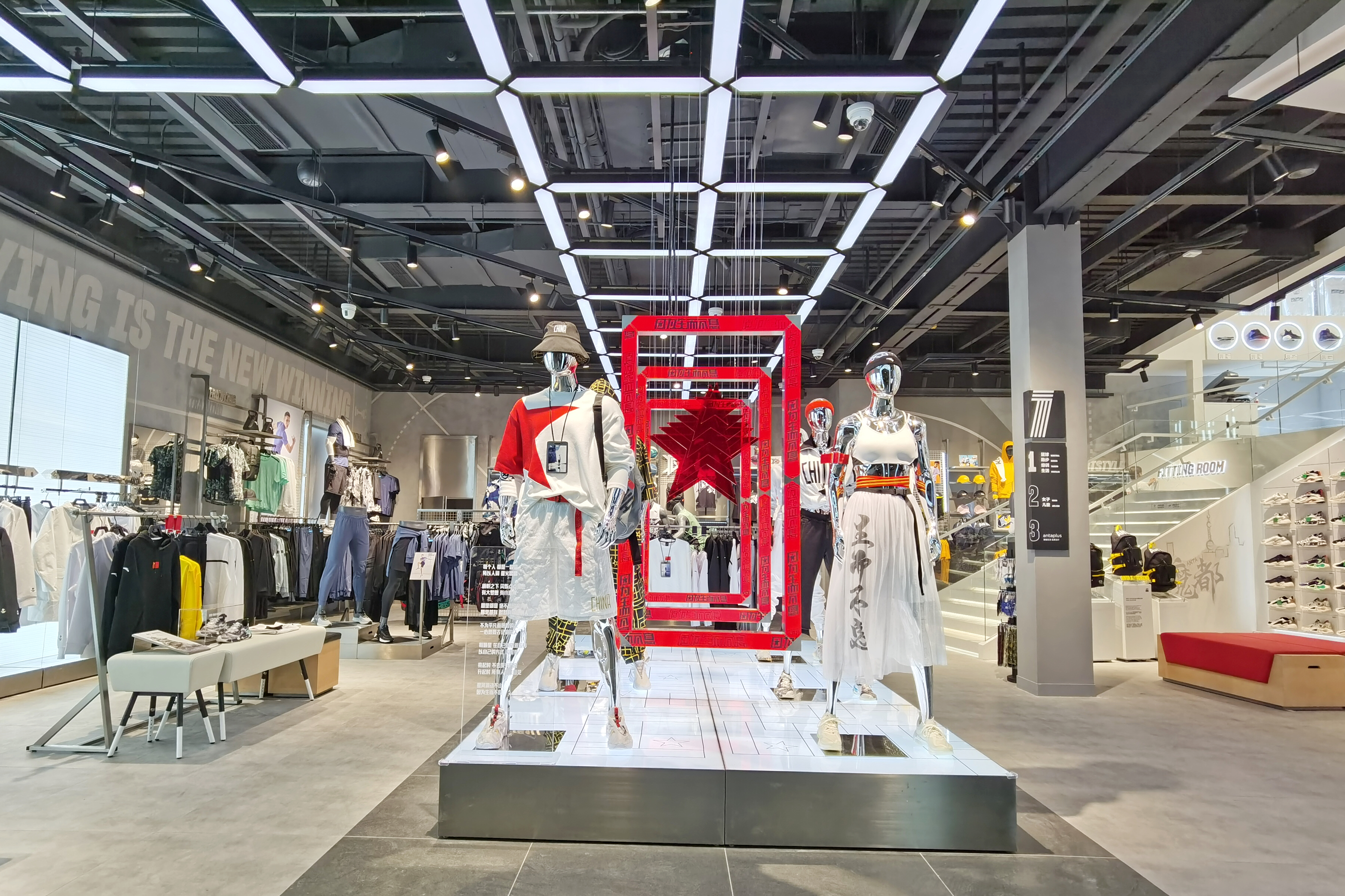 从科比到欧文，鞋服一哥们重走老路