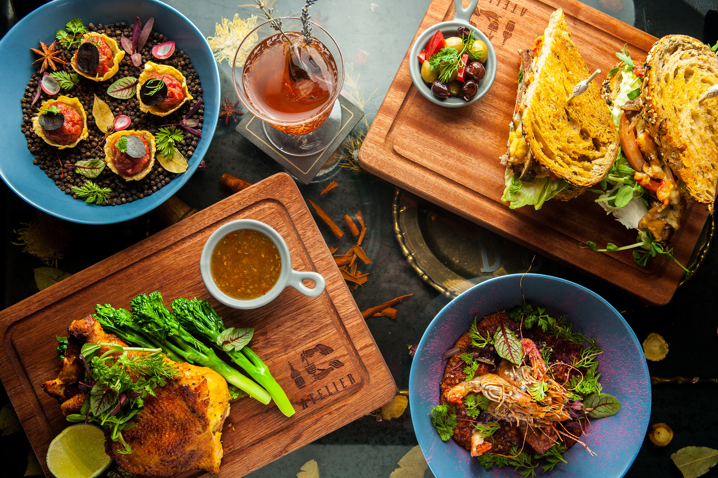 曾经“高大上”的西餐，正在被年轻人抛弃