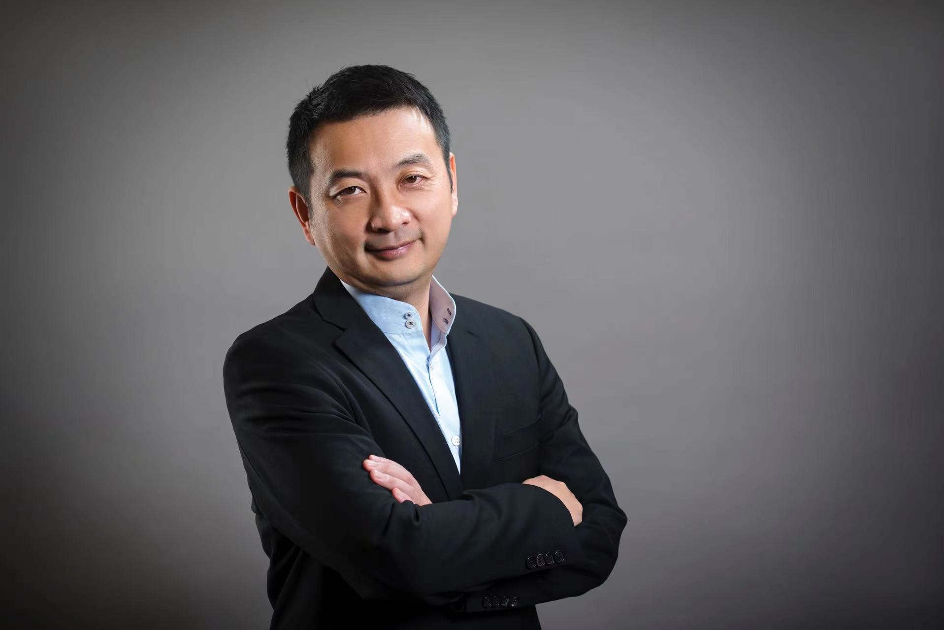 被需要的梁建章