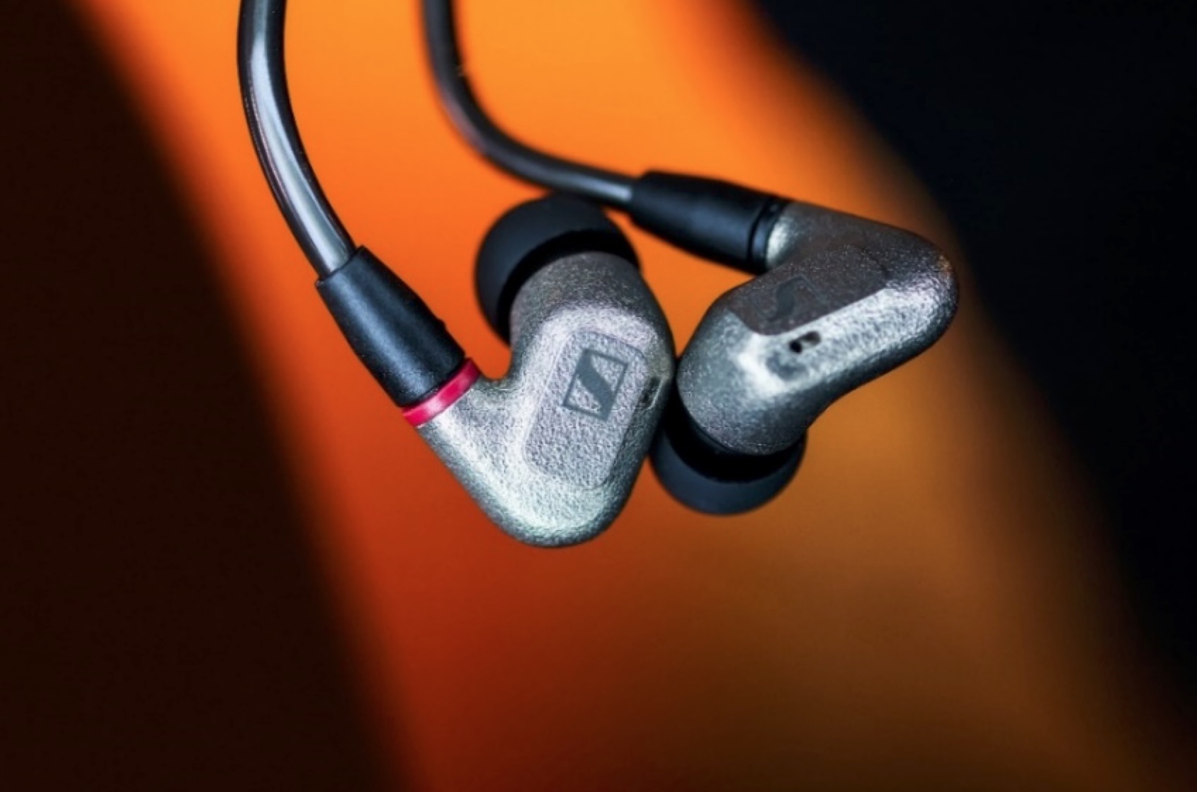 3D打印航天材料外壳，森海塞尔发布IE600高保真耳机 | 钛快讯