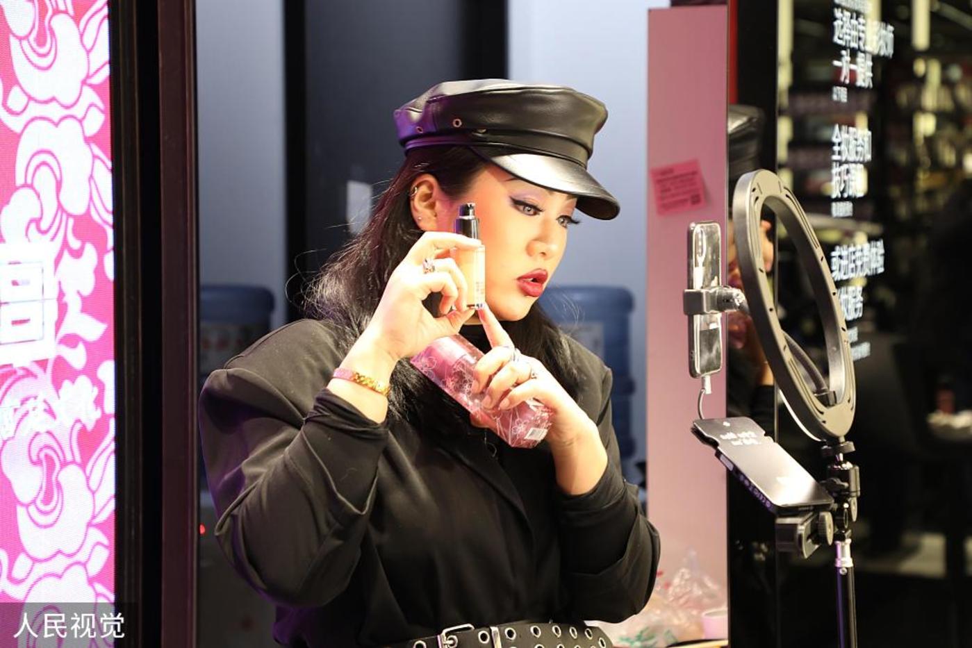 跨过野蛮生长的直播电商，下一步该走向何方？