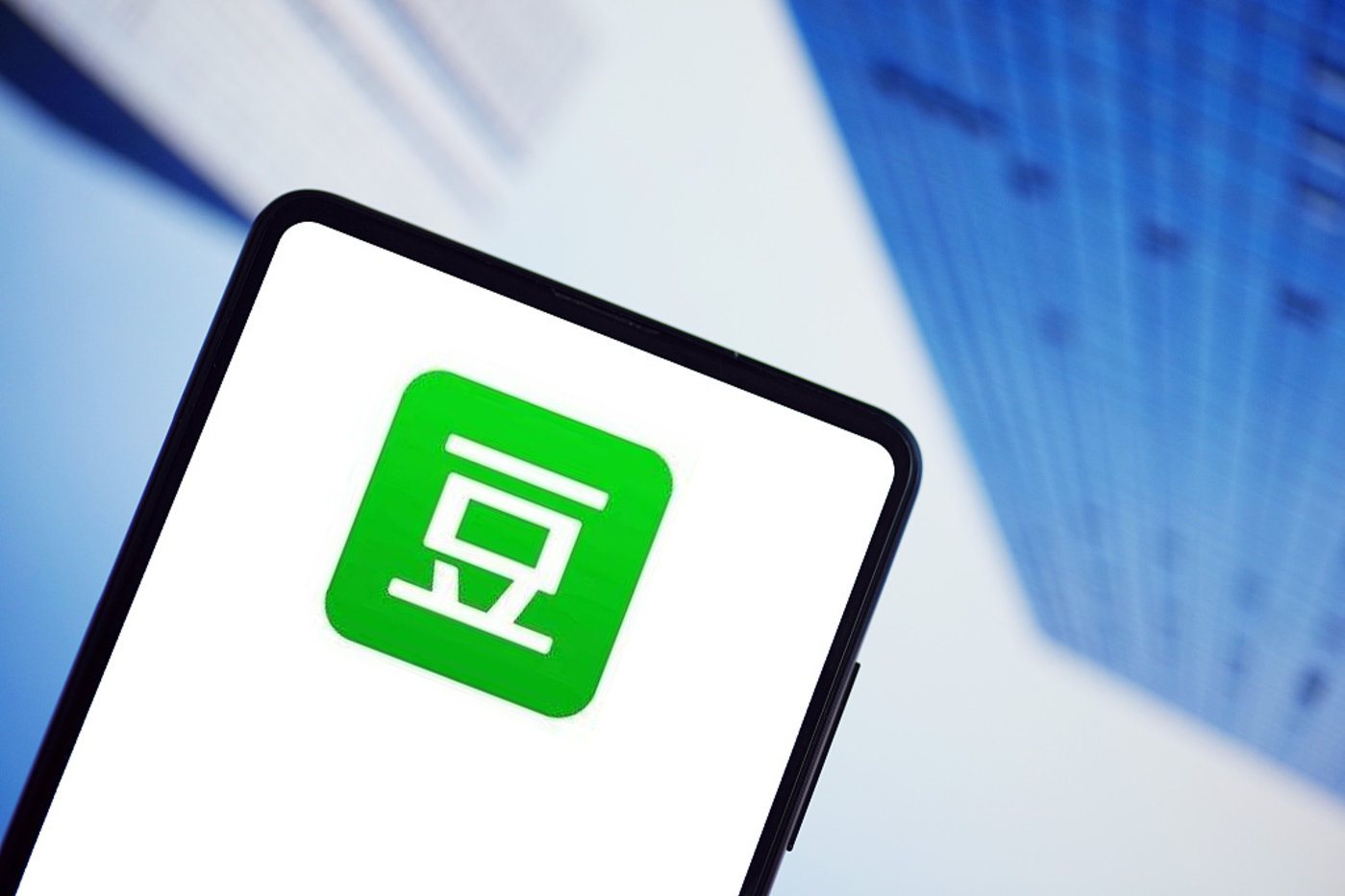 APP下架、监管进驻，豆瓣终撞南墙