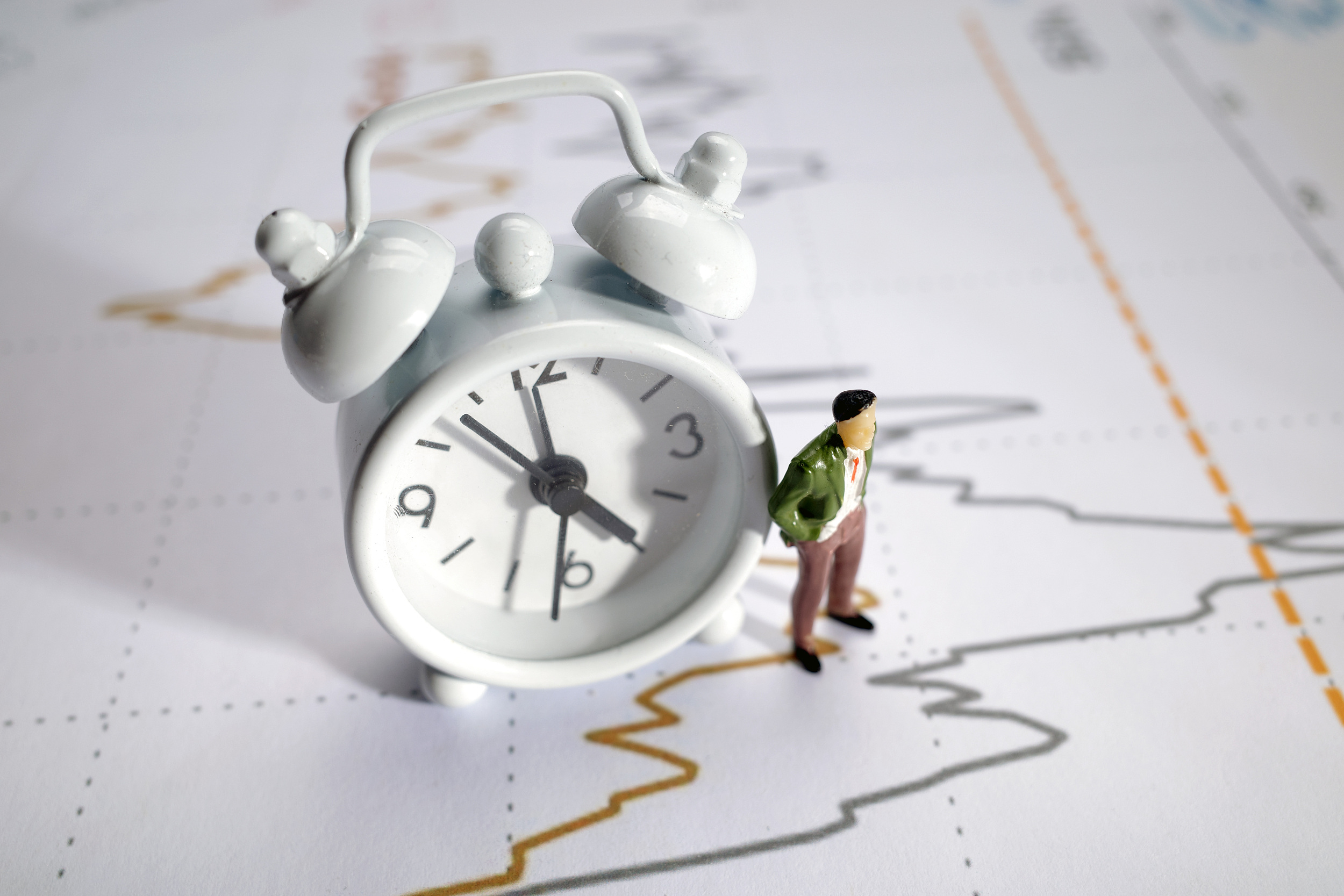 我监督别人睡觉、备考、减肥，月入20万