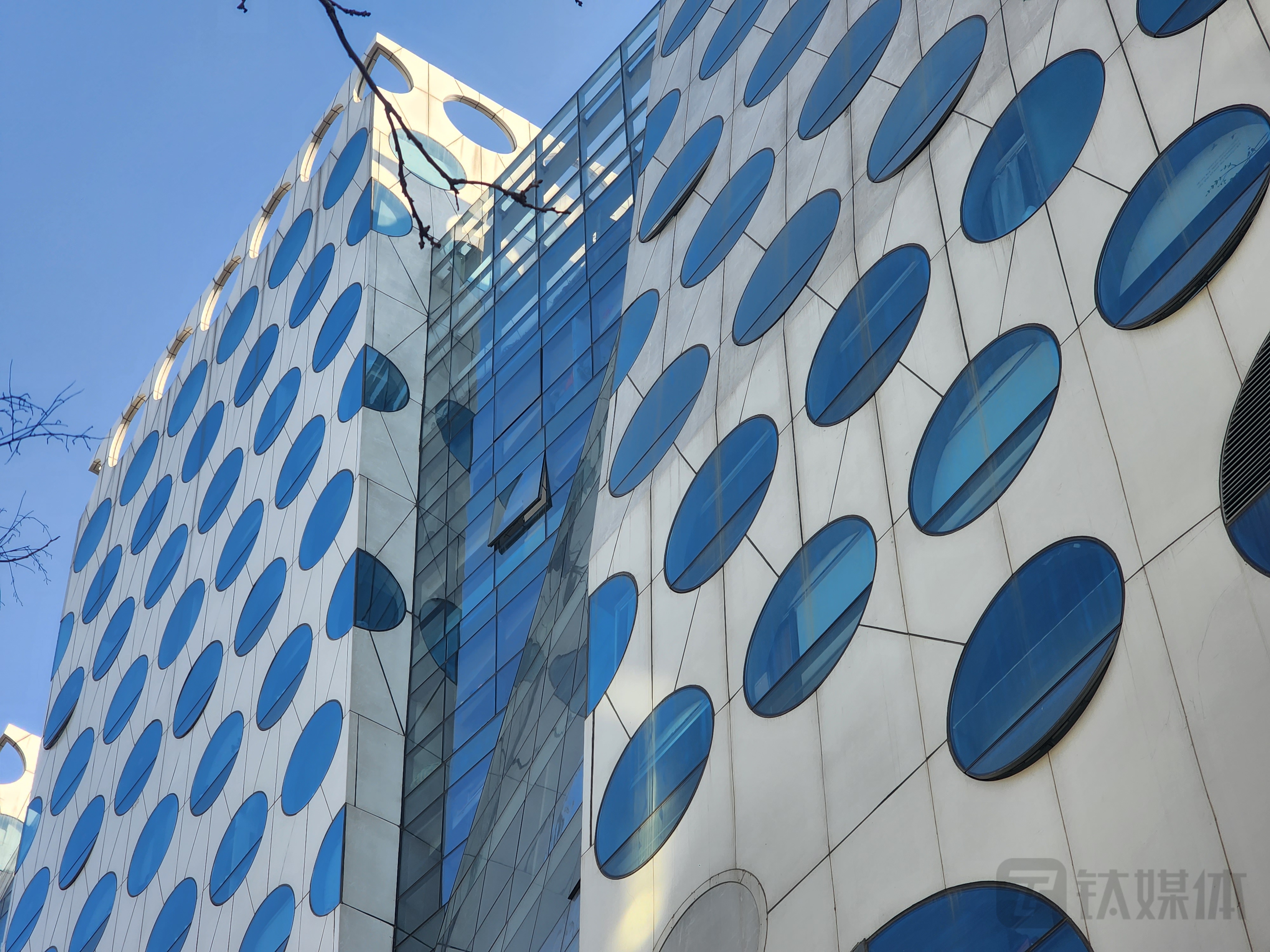 更多樣張 焦距：7.9mm 快門 1/640 光圈f/2.4 ISO40