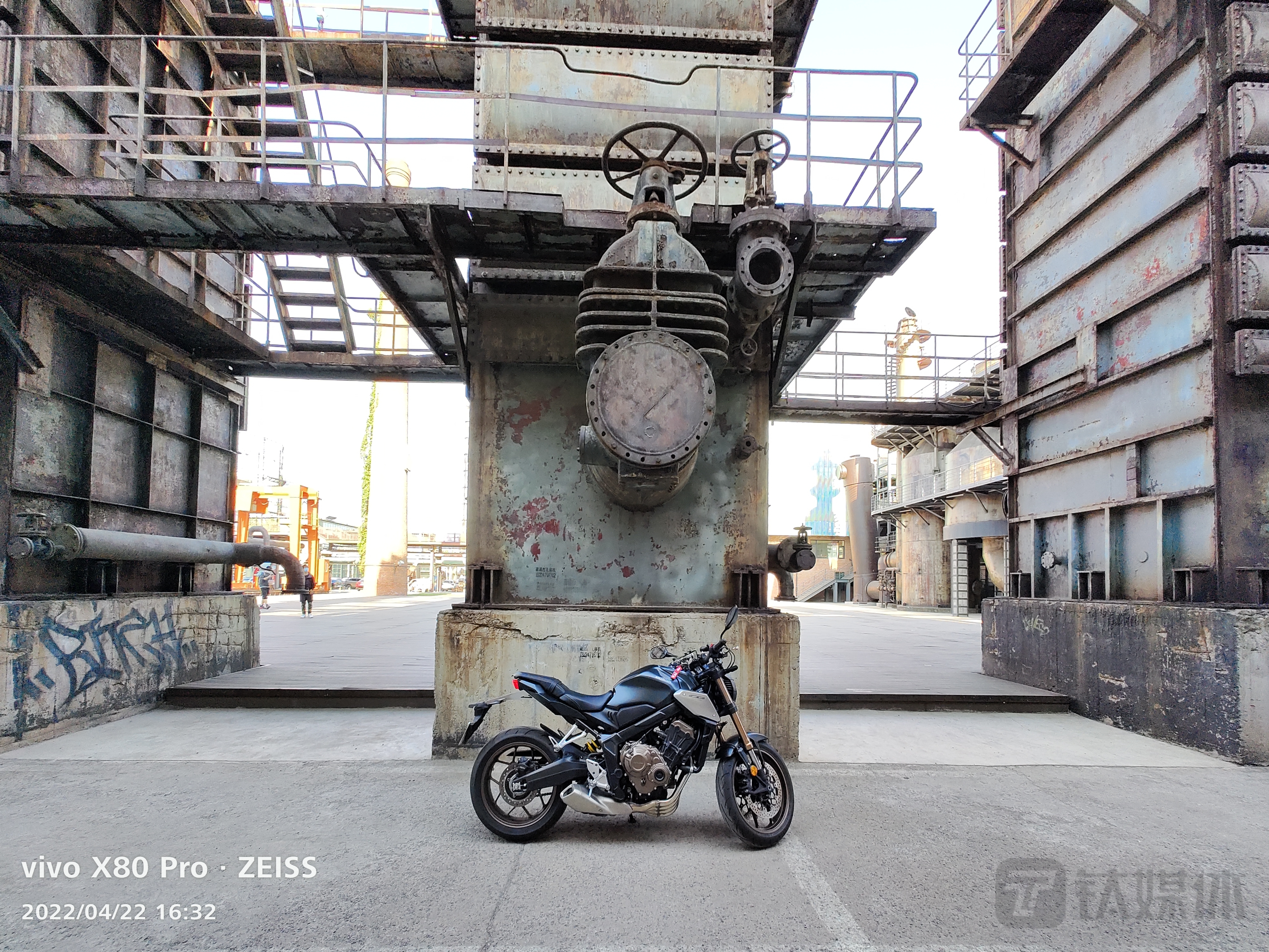 启用地平线矫正功能