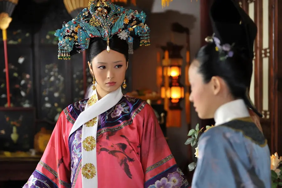 沉迷汉服的年轻人买一件挨三坑