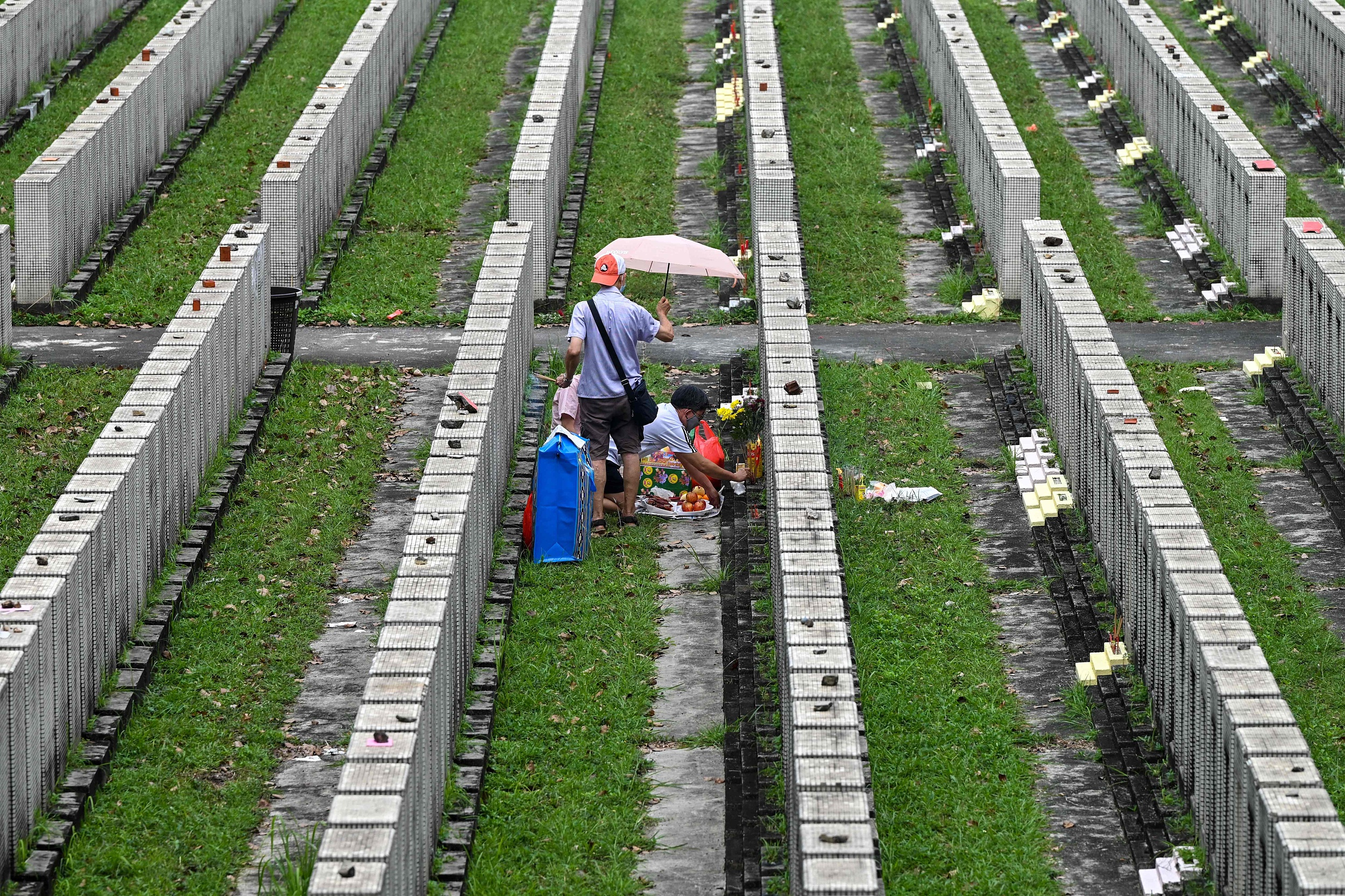 烧这么多纸钱，阴间会通货膨胀吗