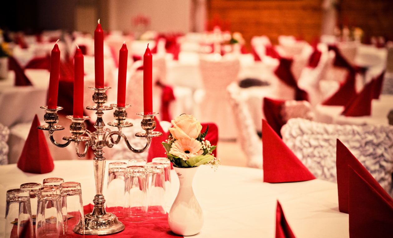 酒企盯上“报复性”结婚用酒