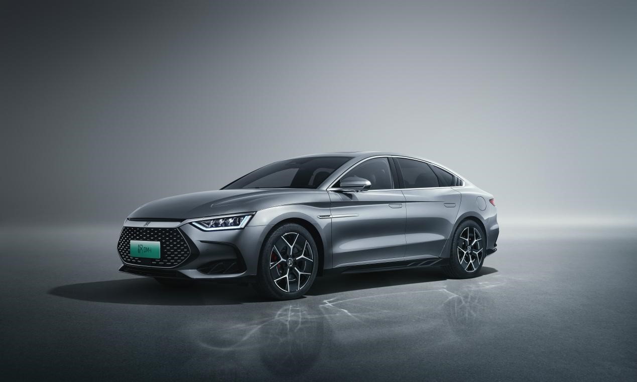 比亚迪也来抢商场了