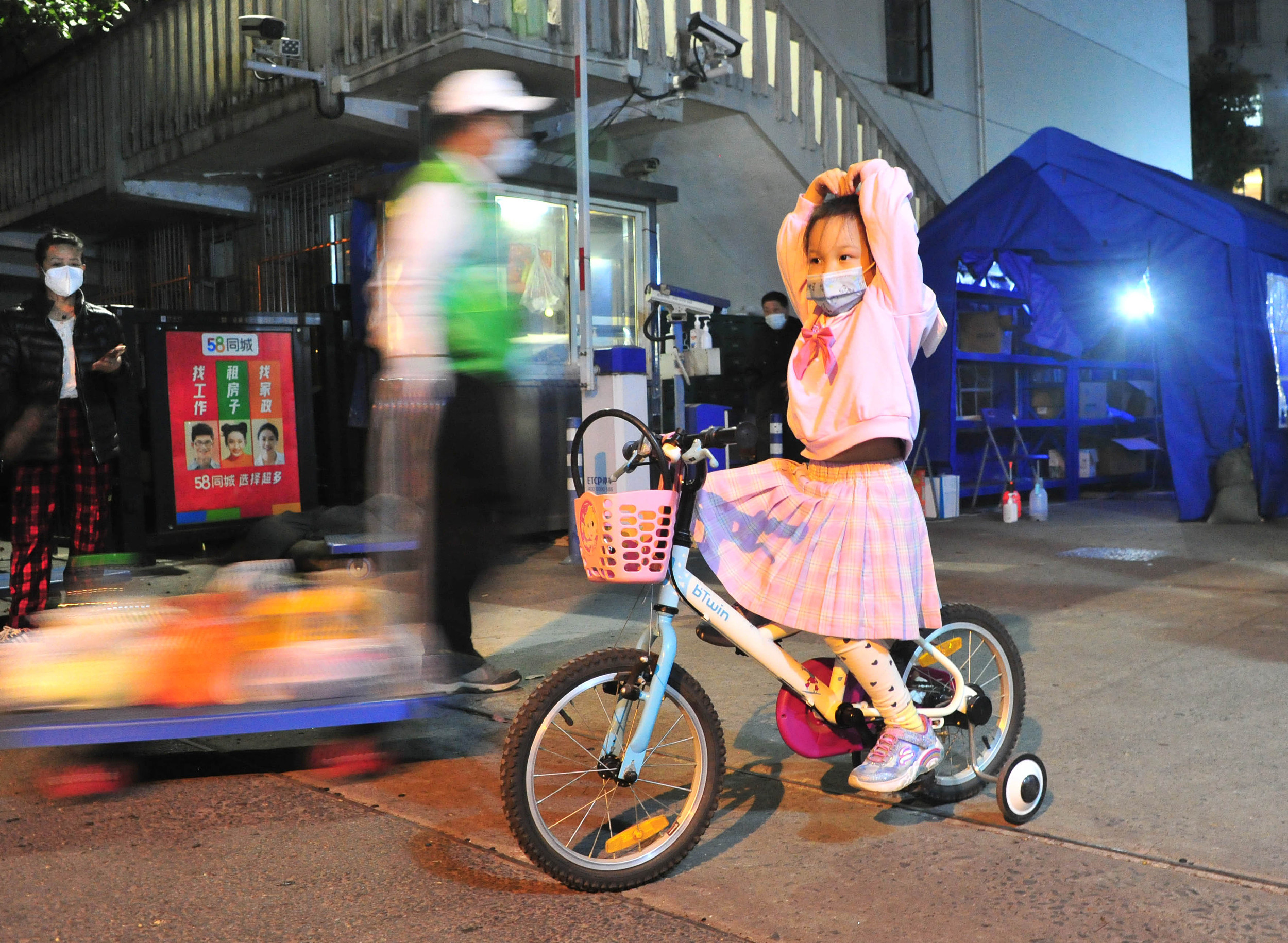 求求别再唱“听我说谢谢你”了