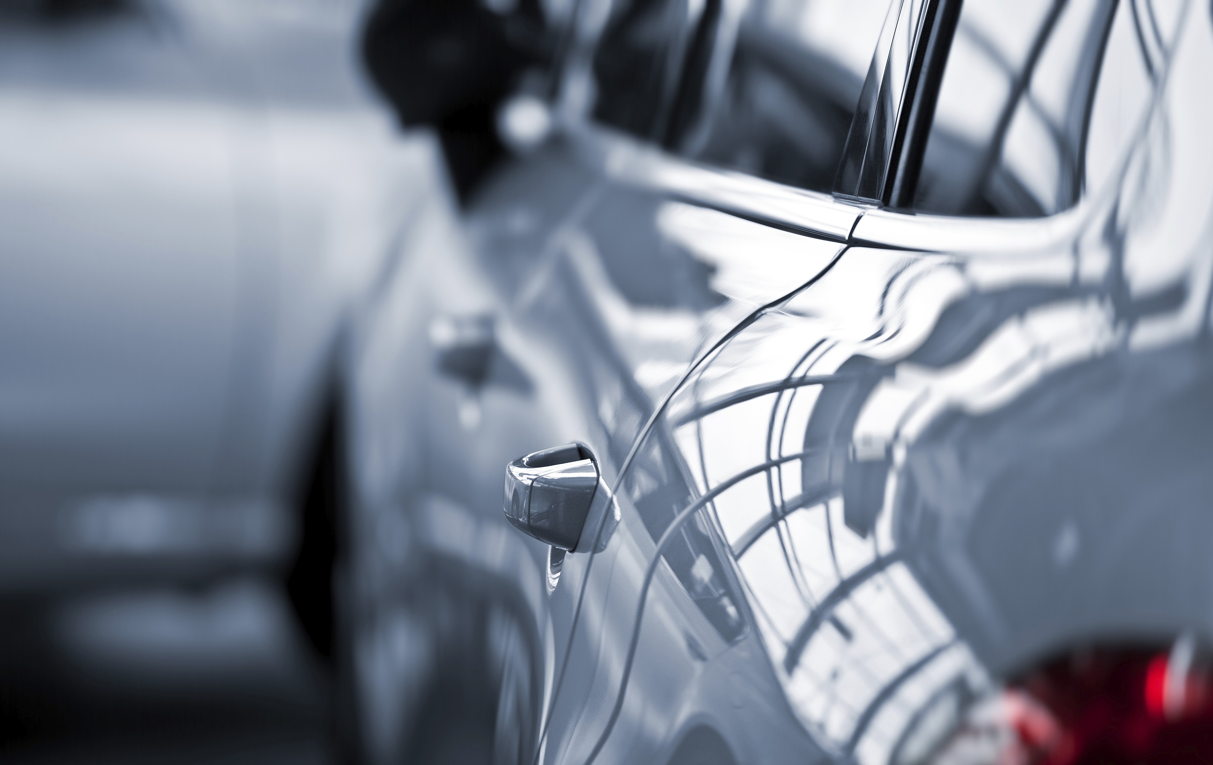 日产汽车躺在“大沙发”上，“及格线”迎面而来？