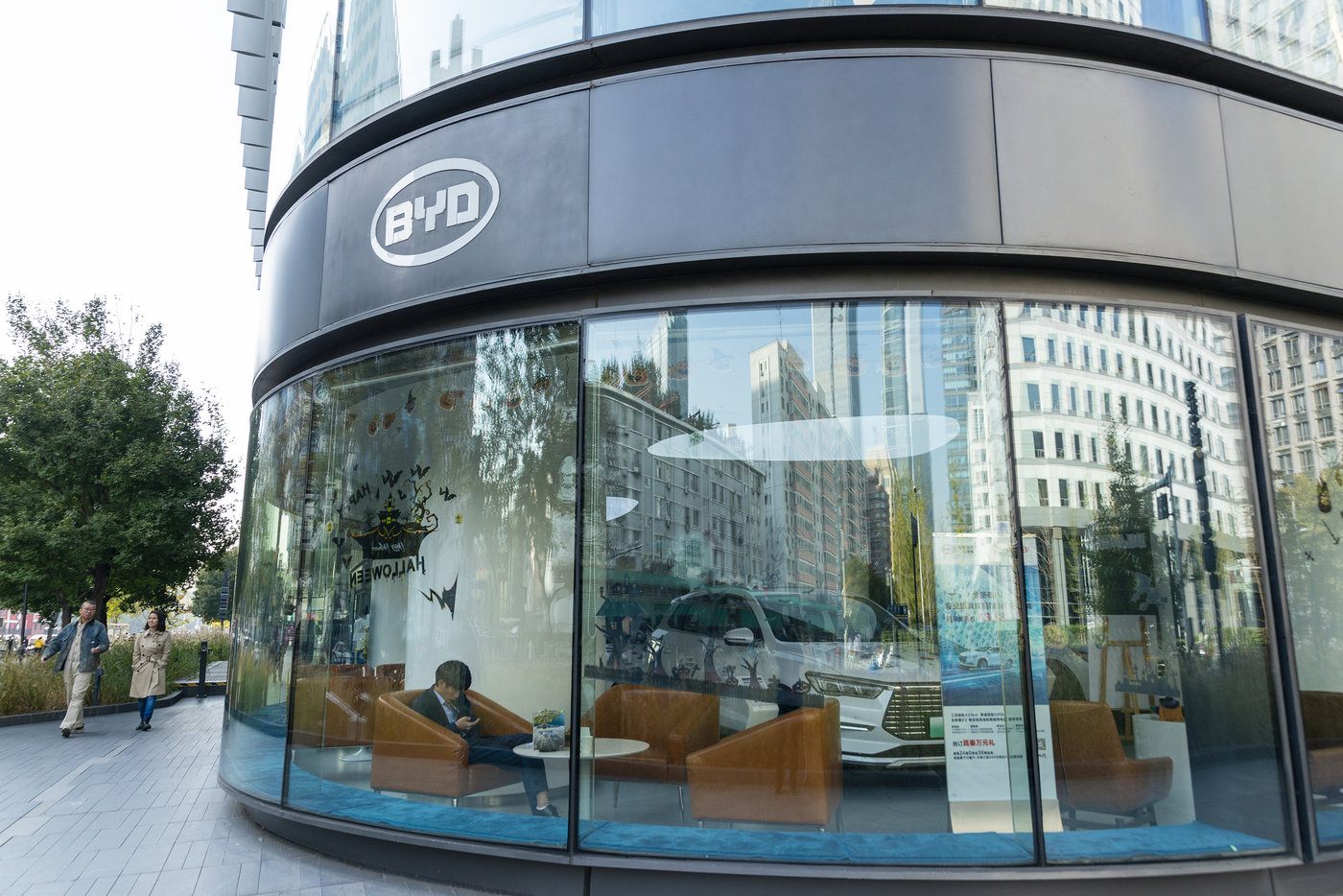 Several Suicide Attempts Reported at BYD Changsha Plant in One Week