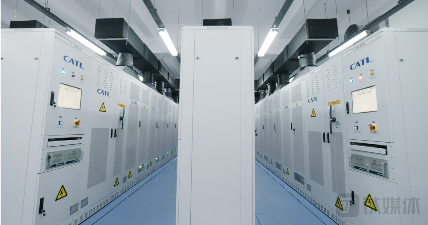 宁德时代晋江百兆瓦时级储能电站内景(图片来源:宁德时代微信公众号)