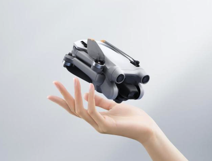 249克轻巧便携，专业功能不减，大疆发布DJI Mini 3 Pro | 钛快讯