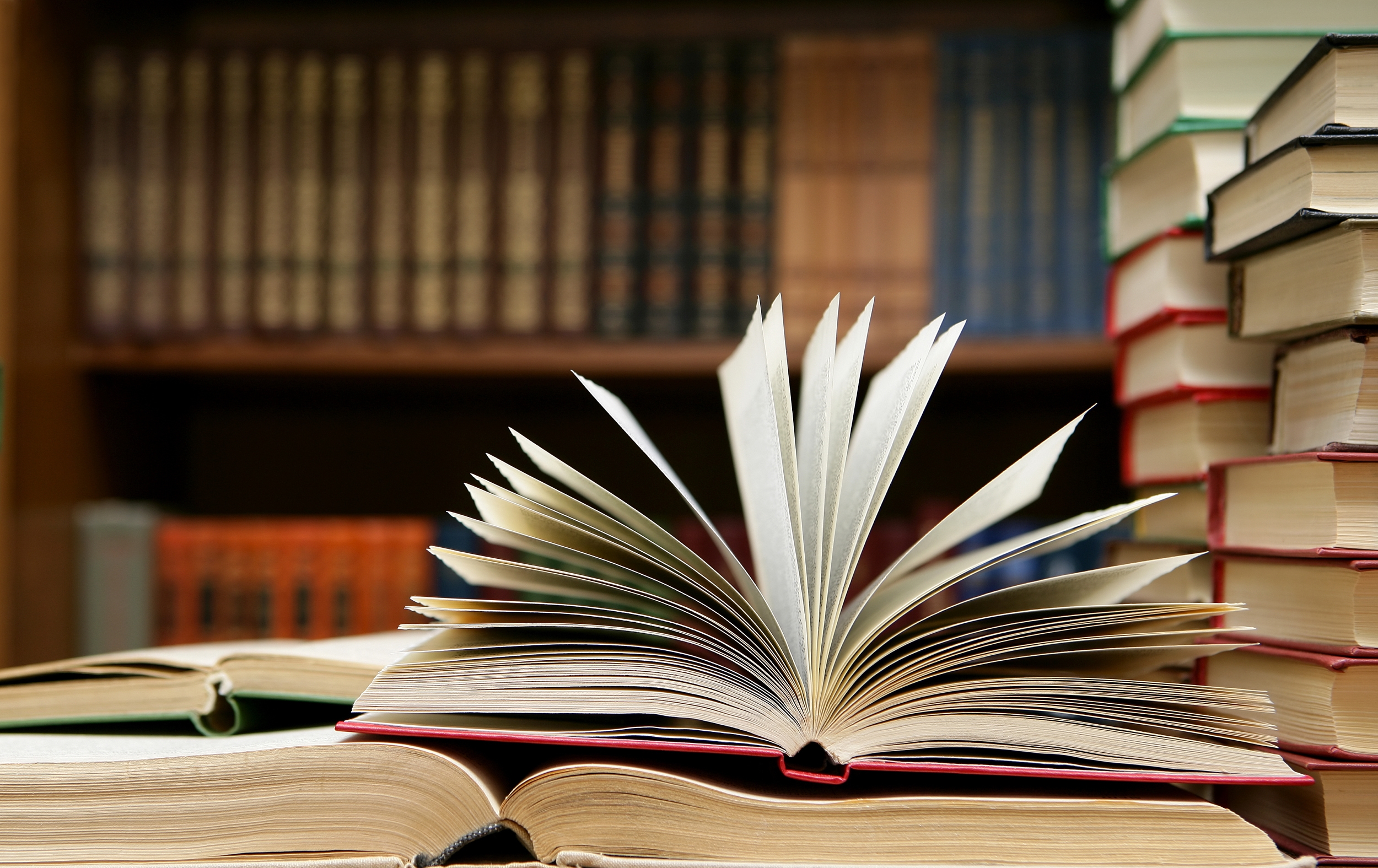 低至5.9元一本，拼多多的超低价图书是谁的盛宴？