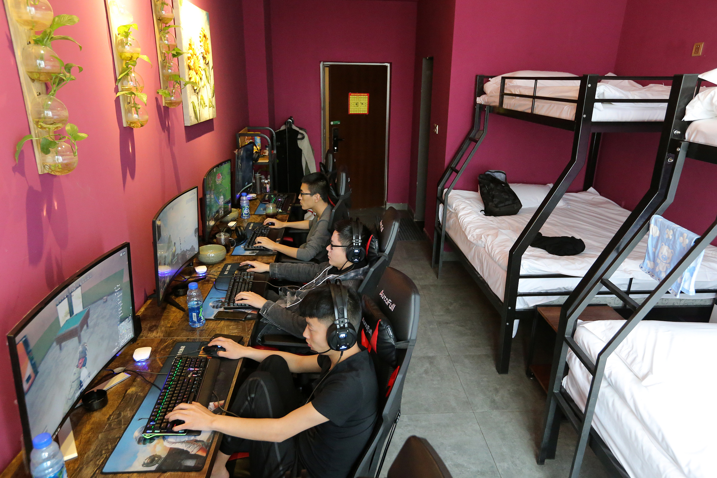 万豪、温德姆跟进电竞酒店，中小玩家咋整？