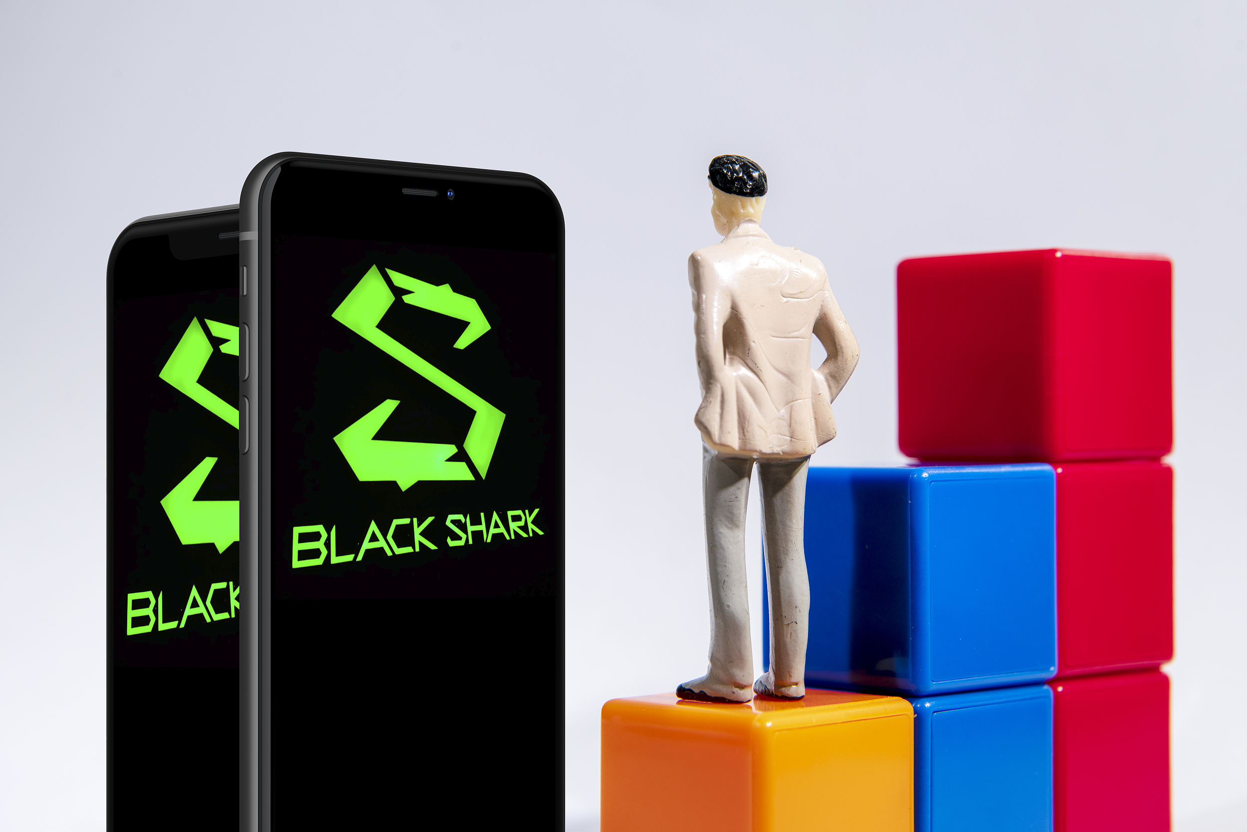 腾讯放弃收购黑鲨，游戏手机没有未来？