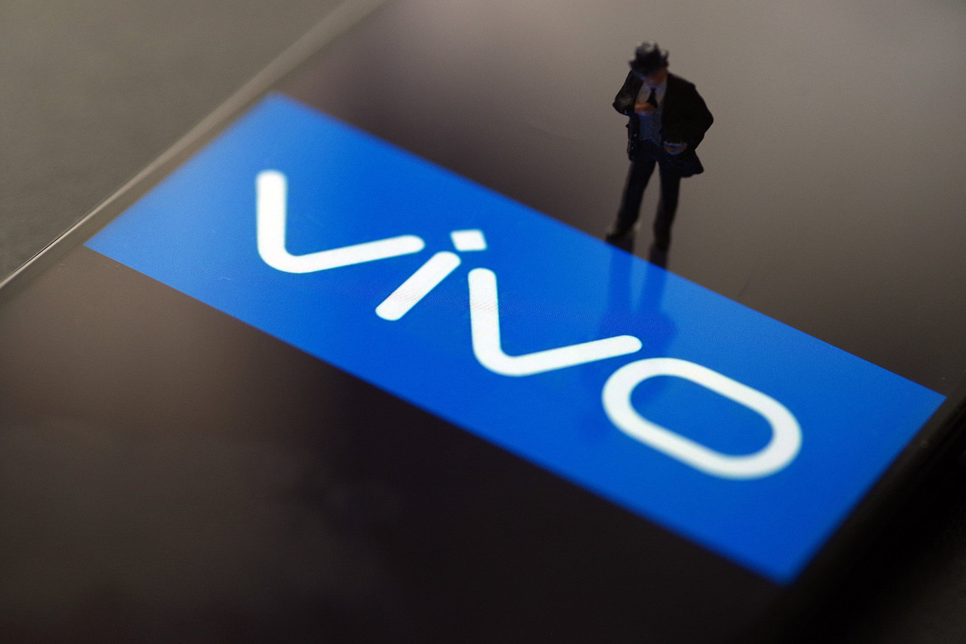 Vivo Leads in the Mid and High-End Smartphone Market in China
