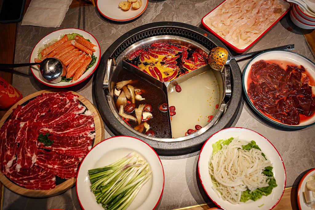 陈赫退出“贤合庄”背后的逻辑