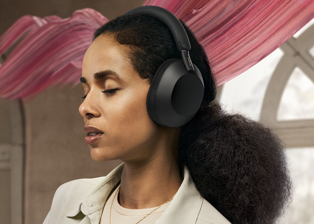 索尼发布主动降噪耳机WH-1000XM5，搭载2颗芯片与8颗麦克风