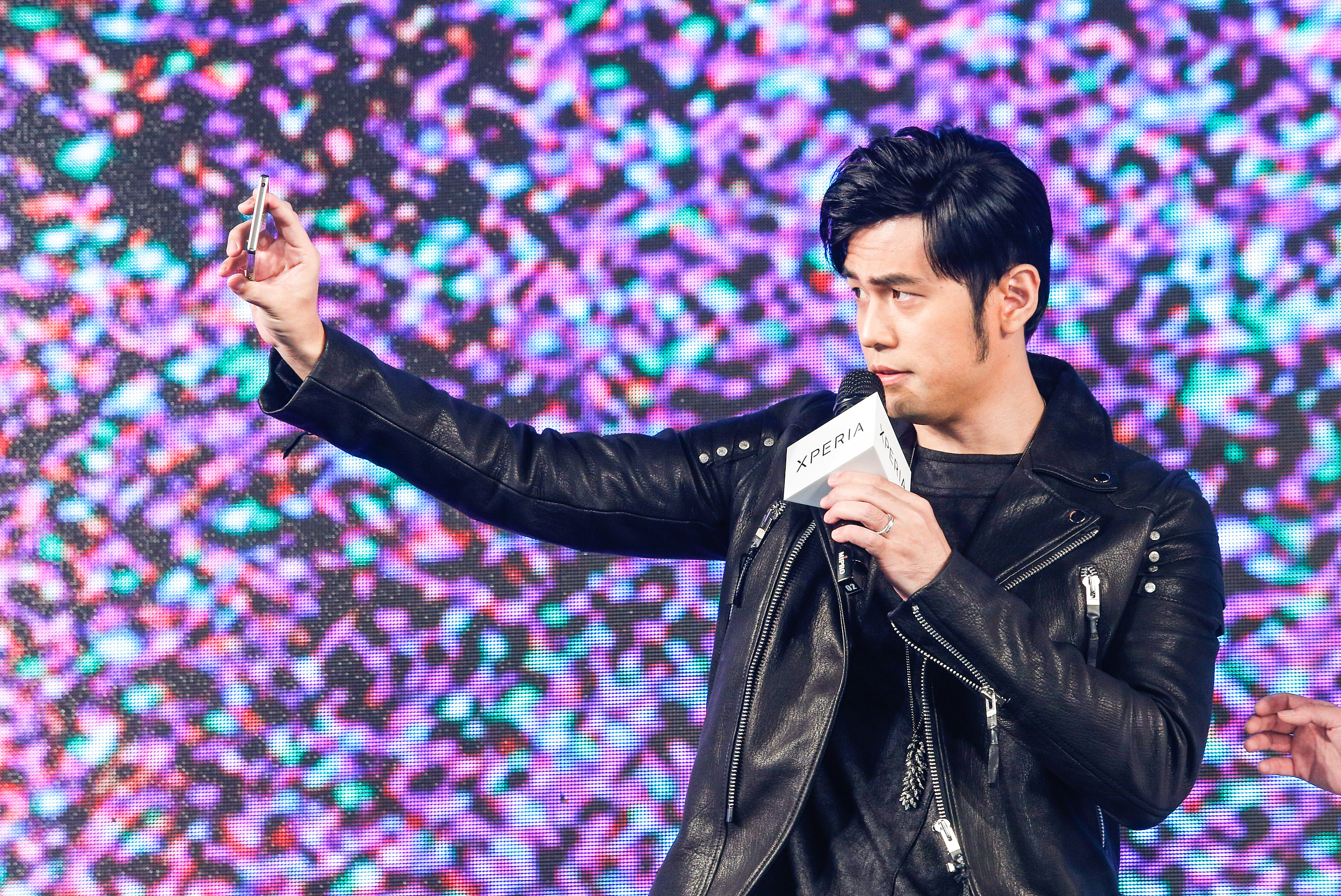 周杰伦斗不过刘畊宏？