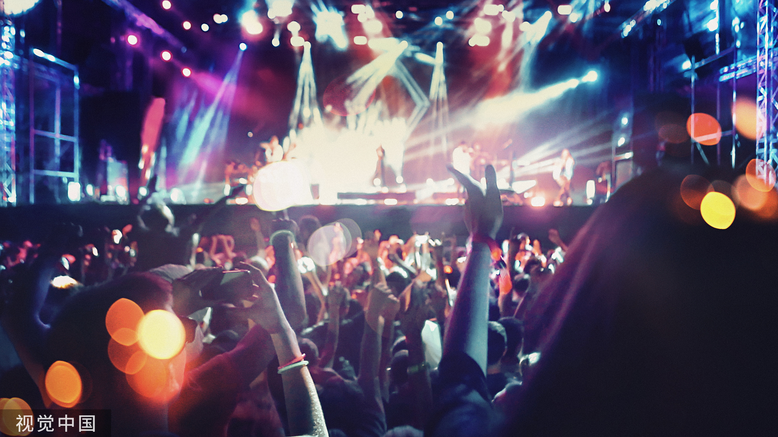 2022年，年轻人如何看周杰伦的演唱会？