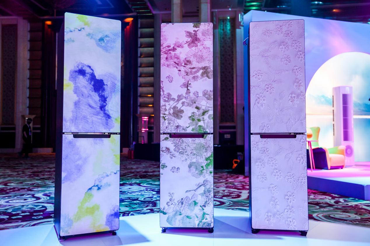 发布“养成系”家电，Leader让冰箱也可以迈入二次元 | 科技前线