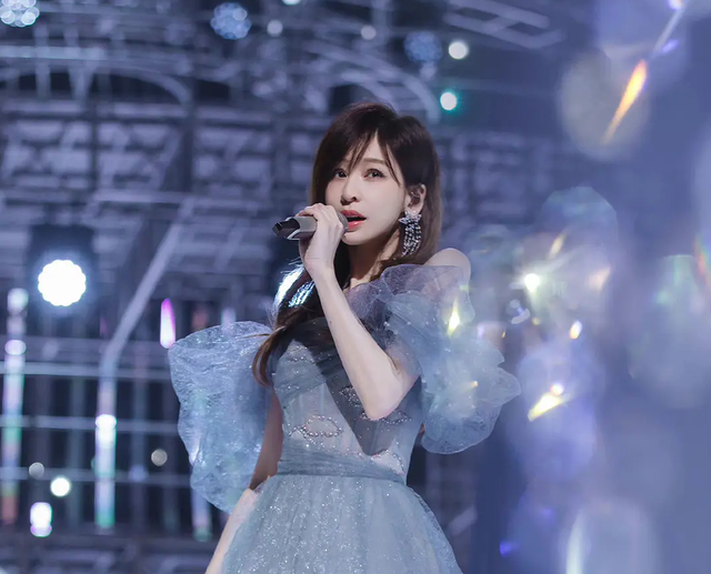 《乘风破浪》三年，靠王心凌救市？