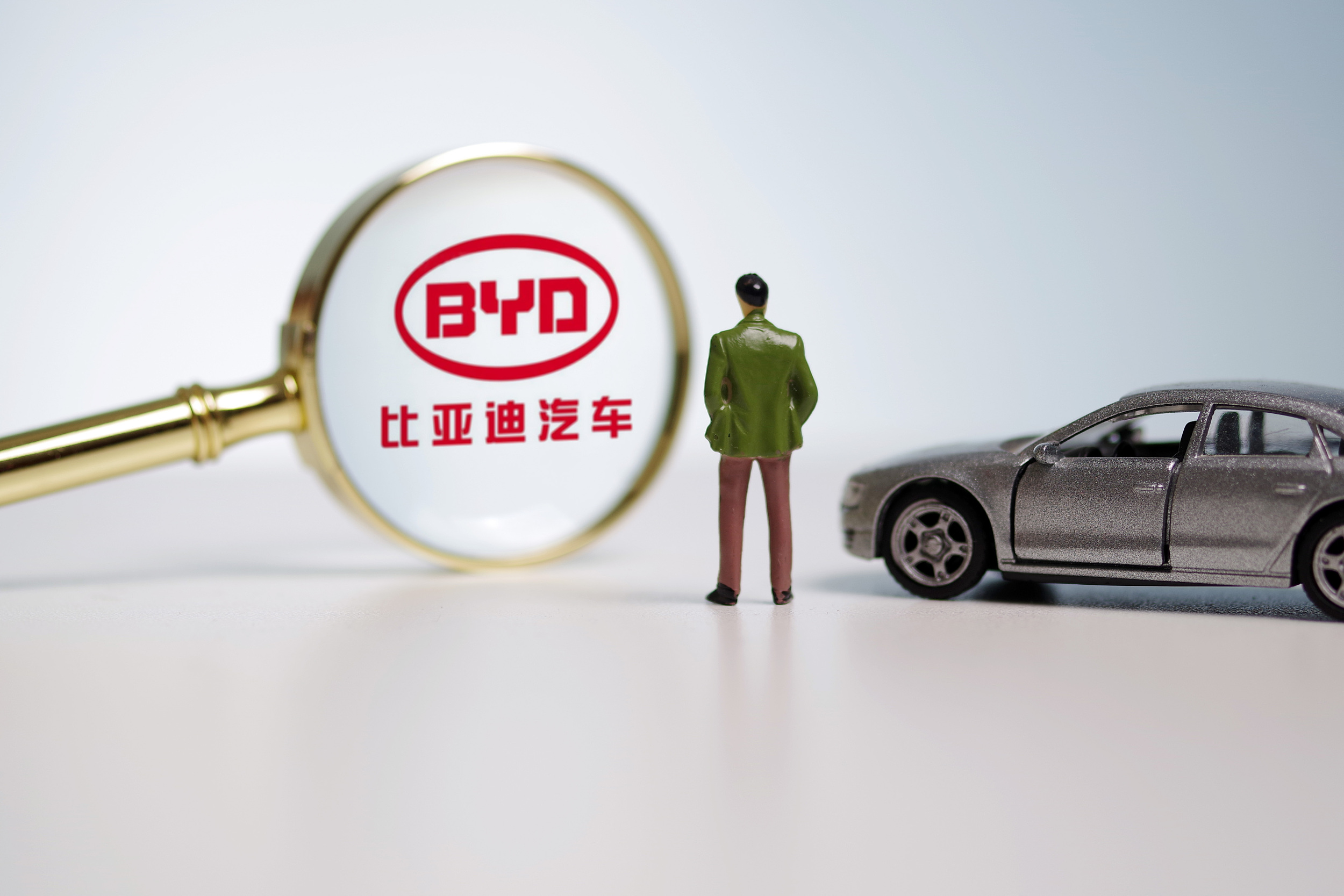 全球销量超特斯拉的比亚迪，能否站稳万亿市值？｜钛度热评
