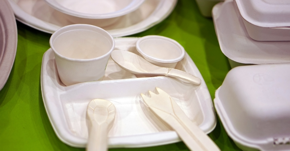 “禁塑令”下，中宝新材深挖可降解塑料，港交所买单吗？